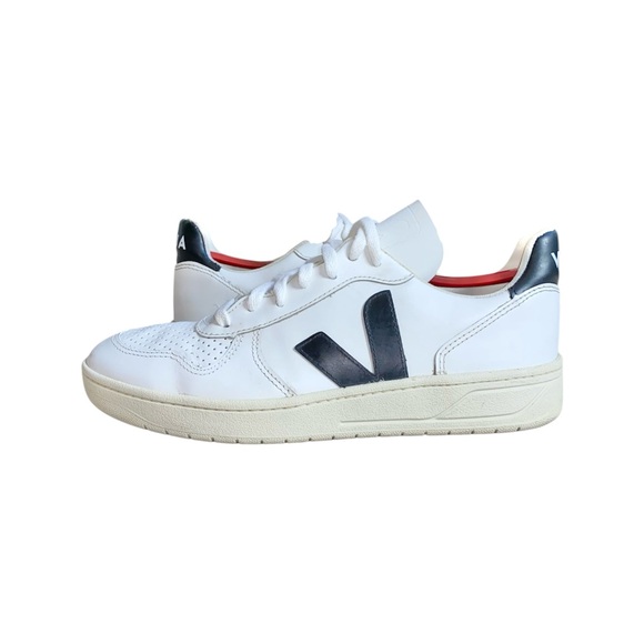 Veja Women's V-10 White Black Leather Sneakers - Picture 4 of 9
